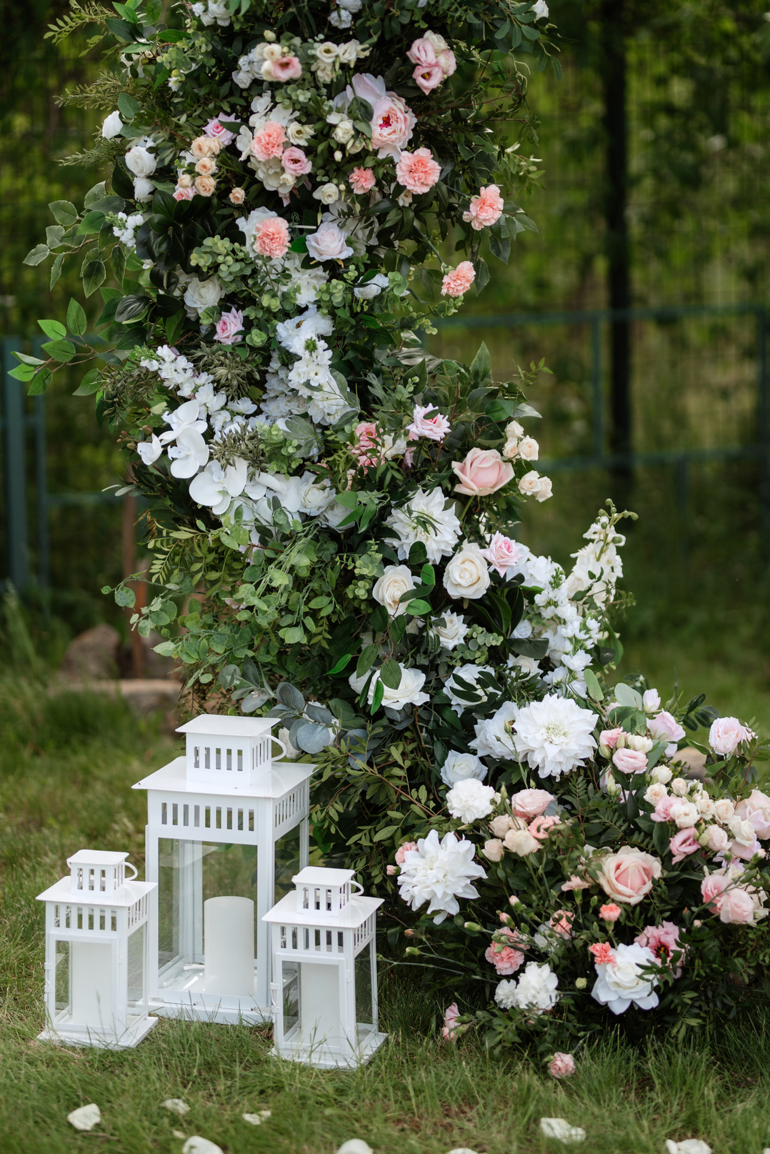 wedding ceremony area with dried flowers